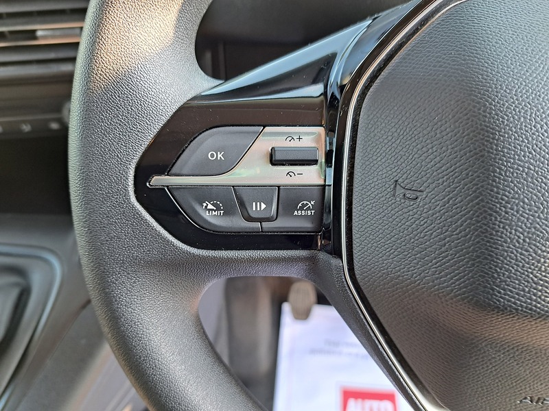 Peugeot Partner BlueHDi 1000 Asphalt - U150826