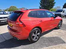 Volvo XC60 B4 MHEV R-Design - U150841