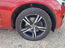 Volvo XC60 B4 MHEV R-Design - U150841