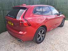 Volvo XC60 B4 MHEV R-Design - U150841