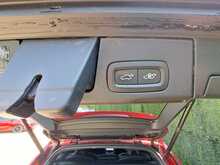 Volvo XC60 B4 MHEV R-Design - U150841