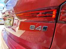Volvo XC60 B4 MHEV R-Design - U150841