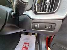 Volvo XC60 B4 MHEV R-Design - U150841