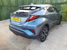 Toyota C-HR VVT-h Design - U150843