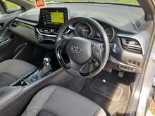 Toyota C-HR VVT-h Design - U150843