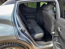 Toyota C-HR VVT-h Design - U150843