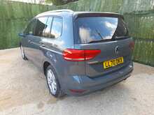 Volkswagen Touran TSI EVO SE Family - U150855