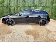 Mercedes-Benz A Class A250e AMG Line Night Edition - U150864