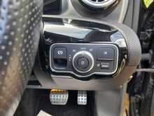 Mercedes-Benz A Class A250e AMG Line Night Edition - U150864