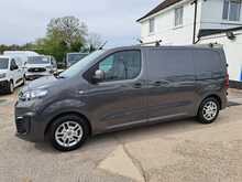 Vauxhall Vivaro Turbo D 2700 Sportive - U150889