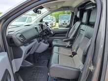 Vauxhall Vivaro Turbo D 2700 Sportive - U150889