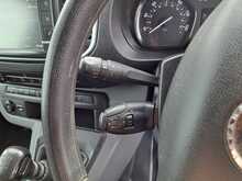 Vauxhall Vivaro Turbo D 2700 Sportive - U150889