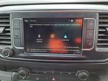 Vauxhall Vivaro Turbo D 2700 Sportive - U150889