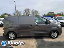 Vauxhall Vivaro Turbo D 2700 Sportive - U150889