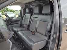 Vauxhall Vivaro Turbo D 2700 Sportive - U150890