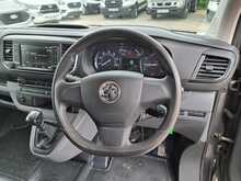 Vauxhall Vivaro Turbo D 2700 Sportive - U150890