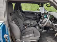 MINI Hatch Cooper Sport - U150901