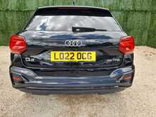 Audi Q2 TFSI CoD Black Edition - U150909