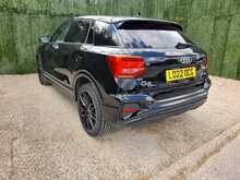 Audi Q2 TFSI CoD Black Edition - U150909
