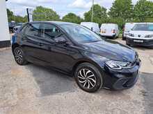 Volkswagen Polo TSI Life - U150911
