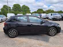 Volkswagen Polo TSI Life - U150911