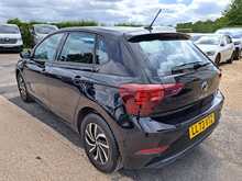 Volkswagen Polo TSI Life - U150911