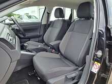 Volkswagen Polo TSI Life - U150911