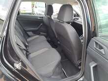 Volkswagen Polo TSI Life - U150911