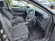 Volkswagen Polo TSI Life - U150911