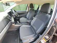 Volkswagen Polo TSI Life - U150911