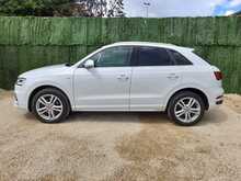 Audi Q3 TFSI CoD S line Edition - U150915