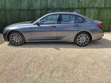BMW 3 Series 330e M Sport - U150917