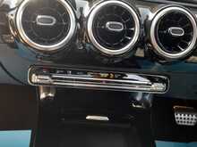 Mercedes-Benz A Class A220d AMG Line - U150918