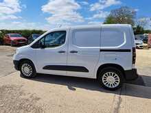 Toyota PROACE CITY BlueHDi Icon - U150921