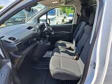 Toyota PROACE CITY BlueHDi Icon - U150921