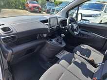 Toyota PROACE CITY BlueHDi Icon - U150921