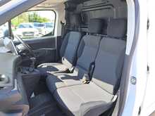 Toyota PROACE CITY BlueHDi Icon - U150921