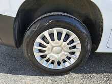 Toyota PROACE CITY BlueHDi Icon - U150921