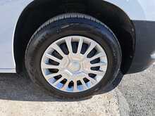 Toyota PROACE CITY BlueHDi Icon - U150921
