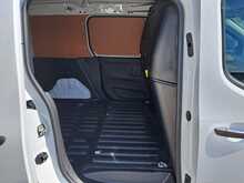 Toyota PROACE CITY BlueHDi Icon - U150921