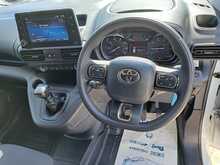 Toyota PROACE CITY BlueHDi Icon - U150921