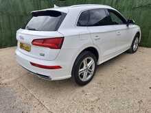 Audi Q5 TFSI S line - U150934