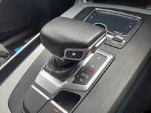 Audi Q5 TFSI S line - U150934