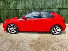 Audi A1 TFSI S line - U150935