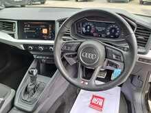 Audi A1 TFSI S line - U150939
