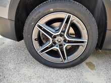 Mercedes-Benz GLB GLB200 AMG Line - U150940