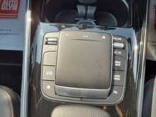 Mercedes-Benz GLB GLB200 AMG Line - U150940