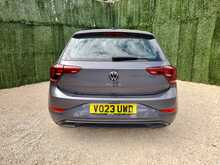 Volkswagen Polo TSI Life - U150944