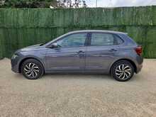Volkswagen Polo TSI Life - U150944