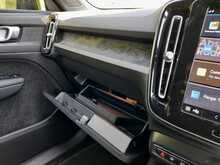 Volvo XC40 Core - U150952